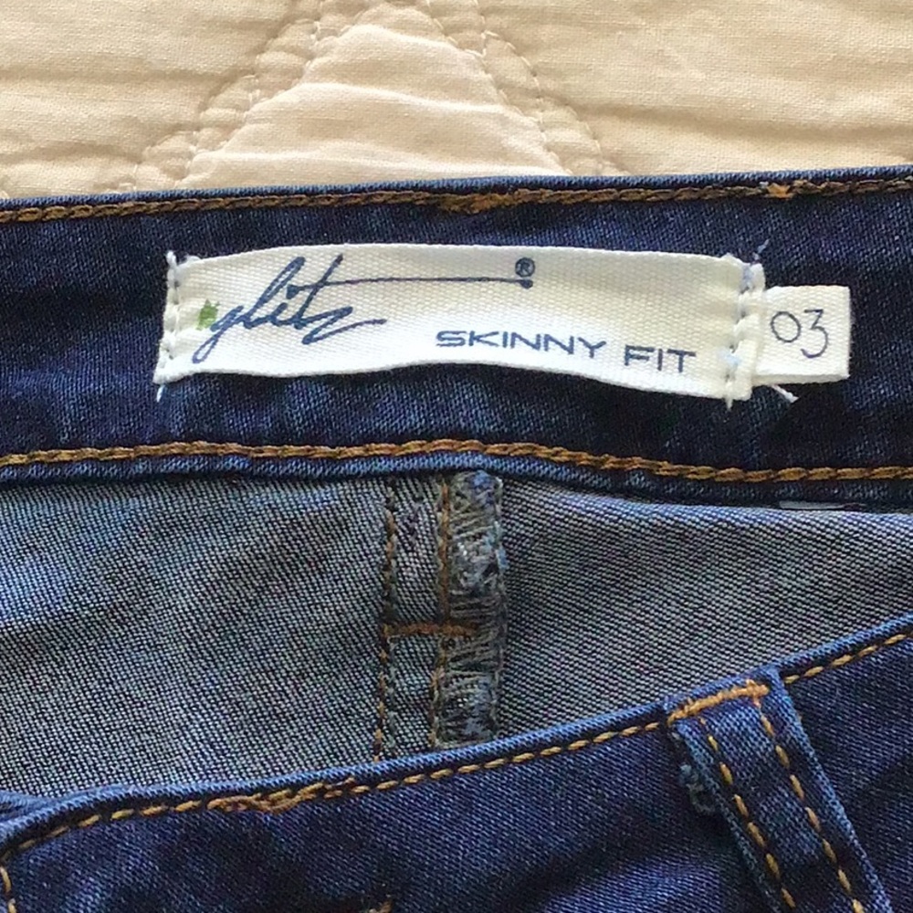 NWOT skinny capris